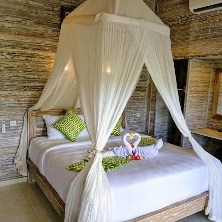 Hotel Mesari Hut Lembongan Zewnętrze zdjęcie