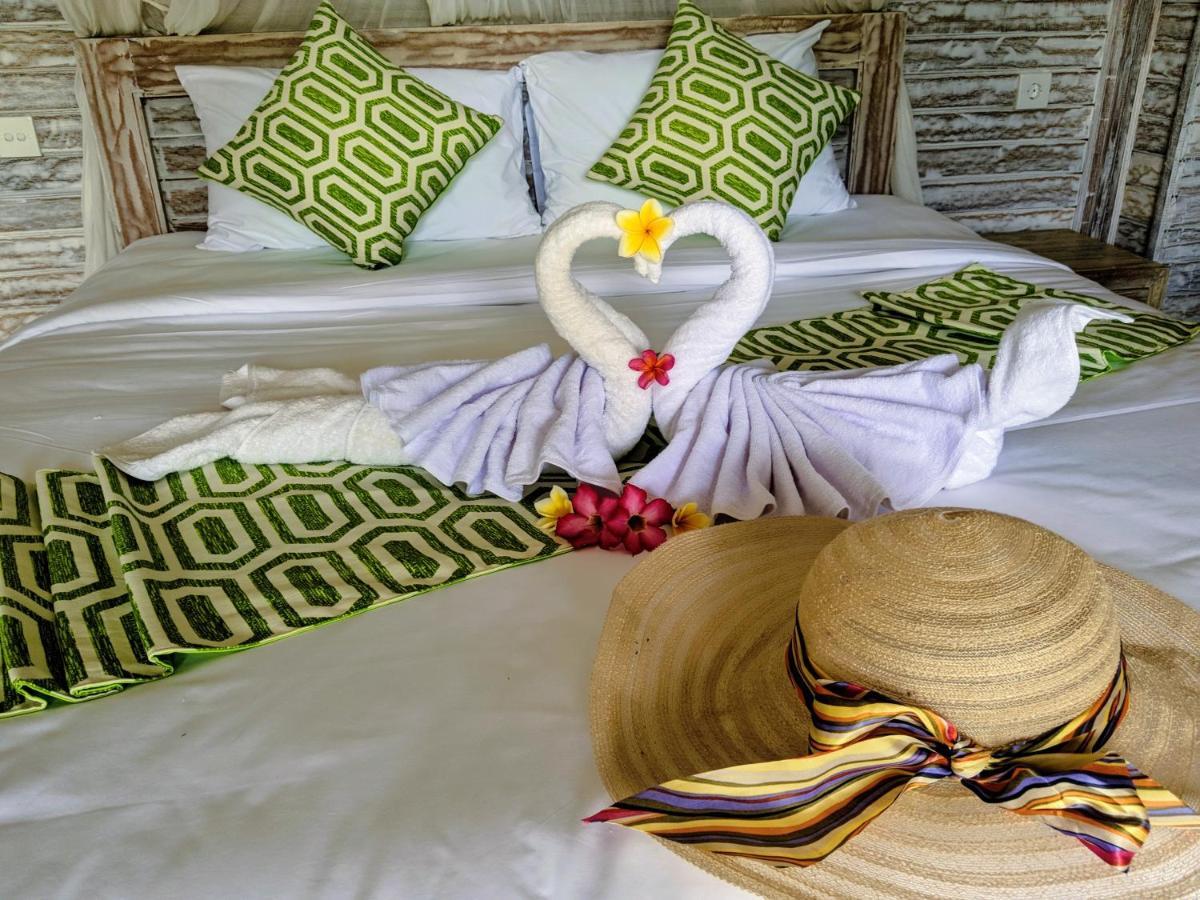 Hotel Mesari Hut Lembongan Zewnętrze zdjęcie