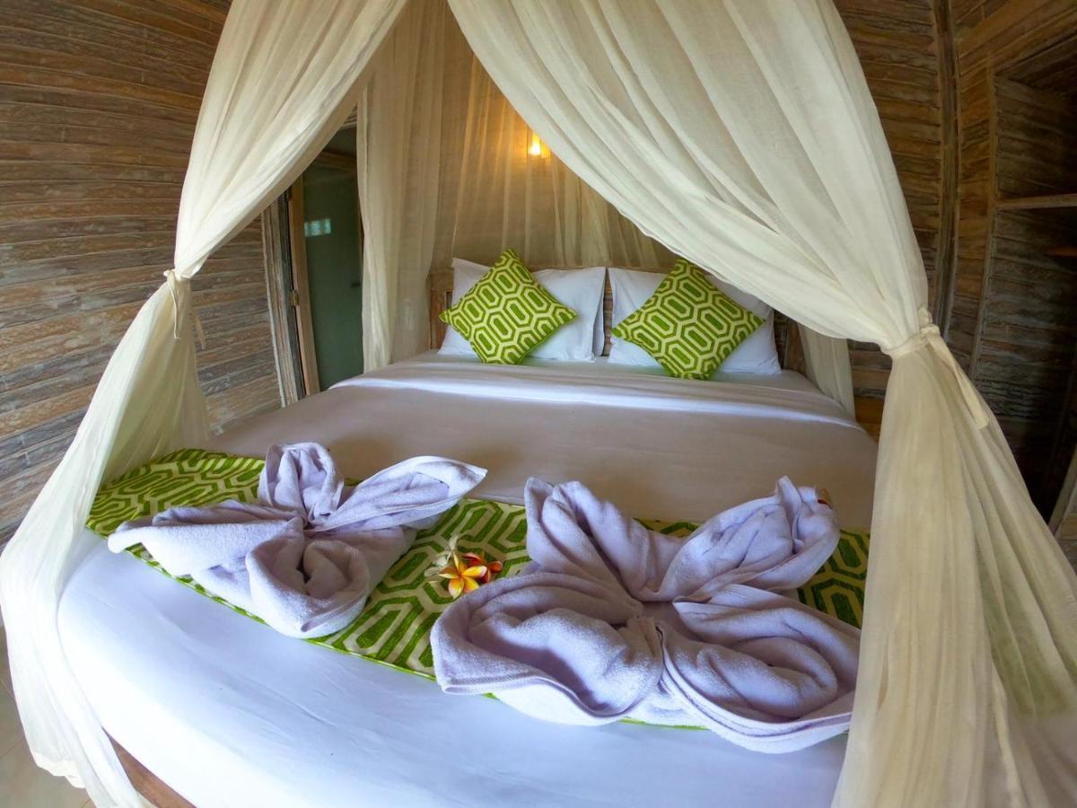 Hotel Mesari Hut Lembongan Zewnętrze zdjęcie